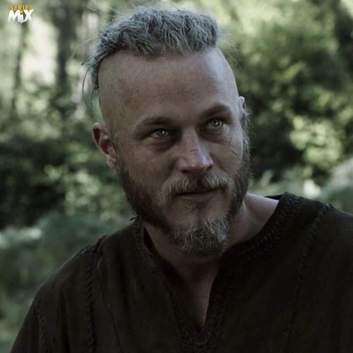 لا تحاول التعلق بالشخصية بأي شكل من الأشكال لأن المخرج لديه رأي آخر🥲