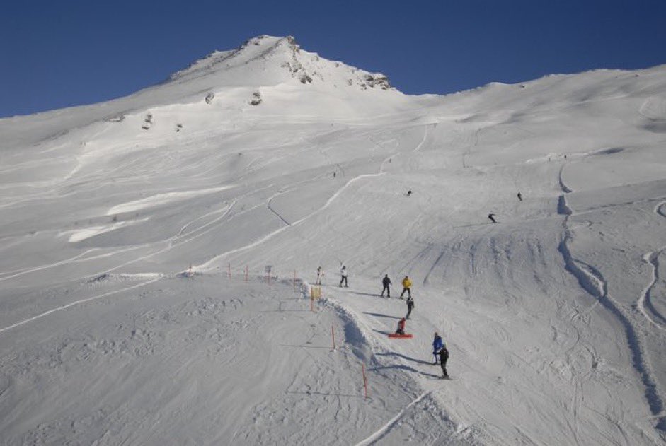 MarpleExplorers's tweet photo. ❄️ 1 𝘸𝘦𝘦𝘬 𝘵𝘰 𝘨𝘰… ❄️

The countdown is almost over! This time next week, Marple Explorers &amp; Rangers will be departing Manchester en route to Bardonecchia, Italy 🇮🇹  ⛷️ https://t.co/guTa4CiJuB