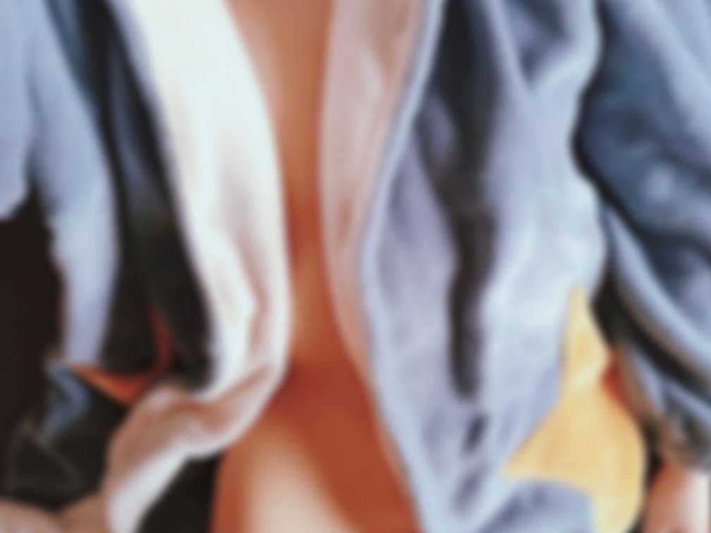 mayuting123123's tweet photo. 告诉我你能看到什么 #河南 #郑州 #洛阳 #商丘 #信阳 #安阳 #美女 #帅哥 #美少女 #小穴 #裸露 #美 #淫水 https://t.co/GgCqckLkIh