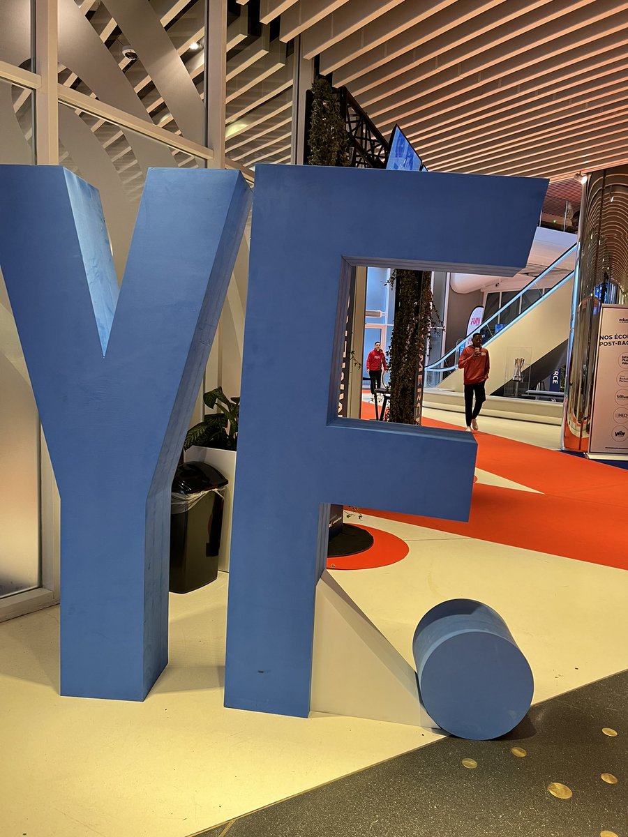 JauPoupineau's tweet photo. 🧐Vous faites quoi aujourd’hui samedi ?
☀️Grand soleil sur le parc des princes !!
👉venez rencontrer @GroupeLaPoste et #Formaposte Ile de France au Salon Your Future !
Nous recrutons en #alternance, nous proposons des #stages et des premiers #emploi !
#job #LaPosteRecrute https://t.co/4q9lEL1dle
