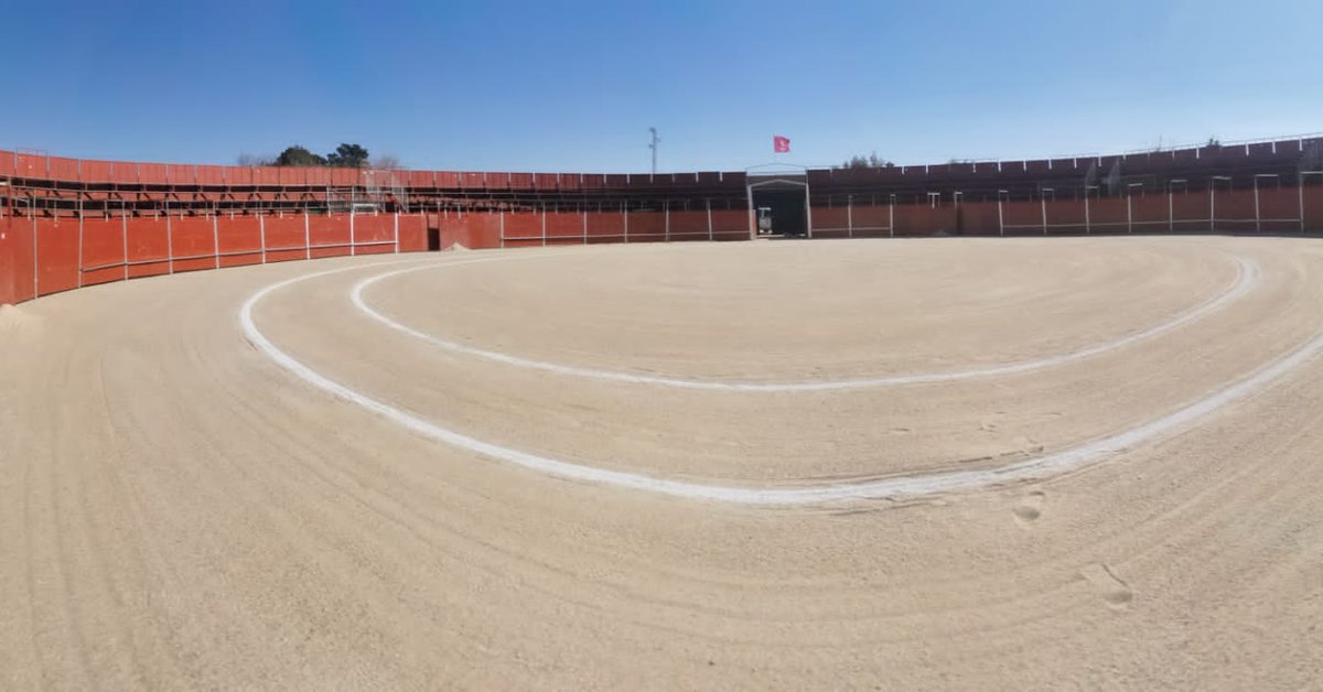 Para hoy entradas disponibles en el Círculo Candeledano hasta las 14:00h o en Internet bit.ly/3ZJZyJs. En taquilla a partir de las 14:30h (plaza de toros instalada en el Antiguo Centro de Tabaco).