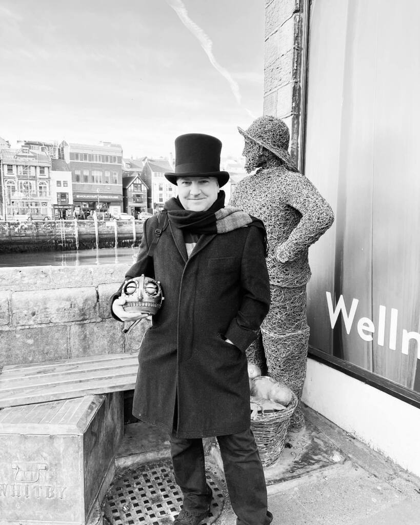 kevsmac's tweet photo. Morning Whitby 
#whitbysteampunkweekend https://t.co/EZWIYErnrC https://t.co/OxOvH2oqVD