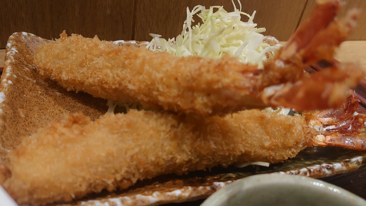 pekepeke130's tweet photo. お疲れ🍺(￣▽￣)ゞ生ビール✨
     えびふりゃ〜✨    でｳｪｨ✨
#まるは食堂名駅 https://t.co/wtNRH5Ol7h
