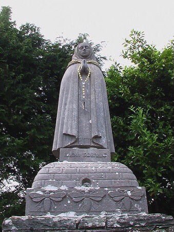 jdmccafferty's tweet photo. 11 Feb: feast #otd of St Gobnait of Baile Bhuirne #Cork #abbess from the 6th century who is associated with bees. 

In 1601 Clement VIII gave a plenary indulgence to those visiting her site (John Saaats) https://t.co/AqaczQsnsW