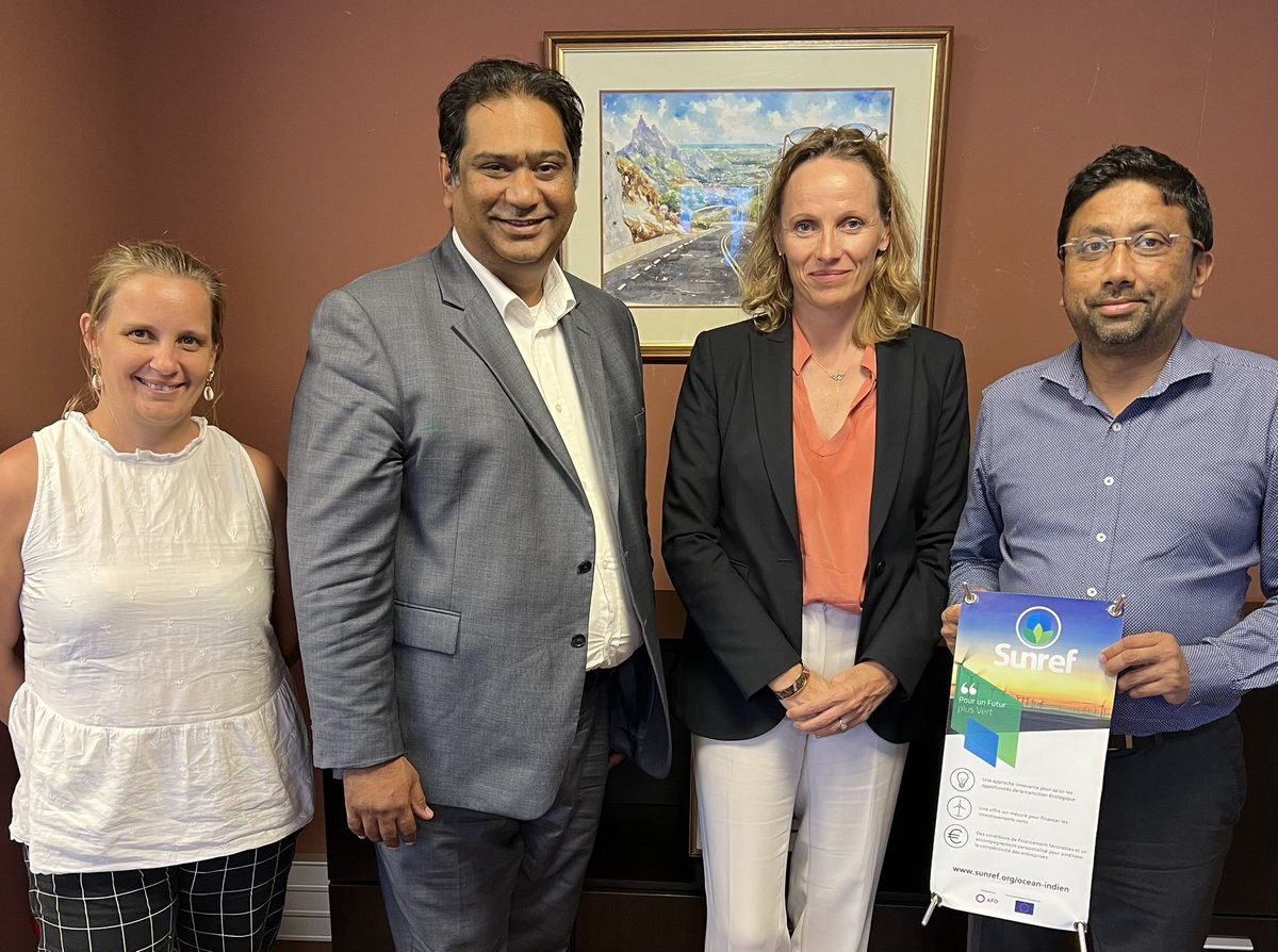 LaetitiaHabchi's tweet photo. 🇫🇷🇲🇺🤝 Renc. K.Ramkaloan CEO #BusinessMauritius pour un tour d’horizon 10 ans de partenariat @AFD_France pour le dév durable avec sect. privé.👉🏼Accomp. lignes de crédit #Sunref 👉🏼Echo Dialogue de Politiques Publiques sur la biodiversité 👉🏼Fonds d’amor. Genre @PoursatC https://t.co/MWeKYgqLGK