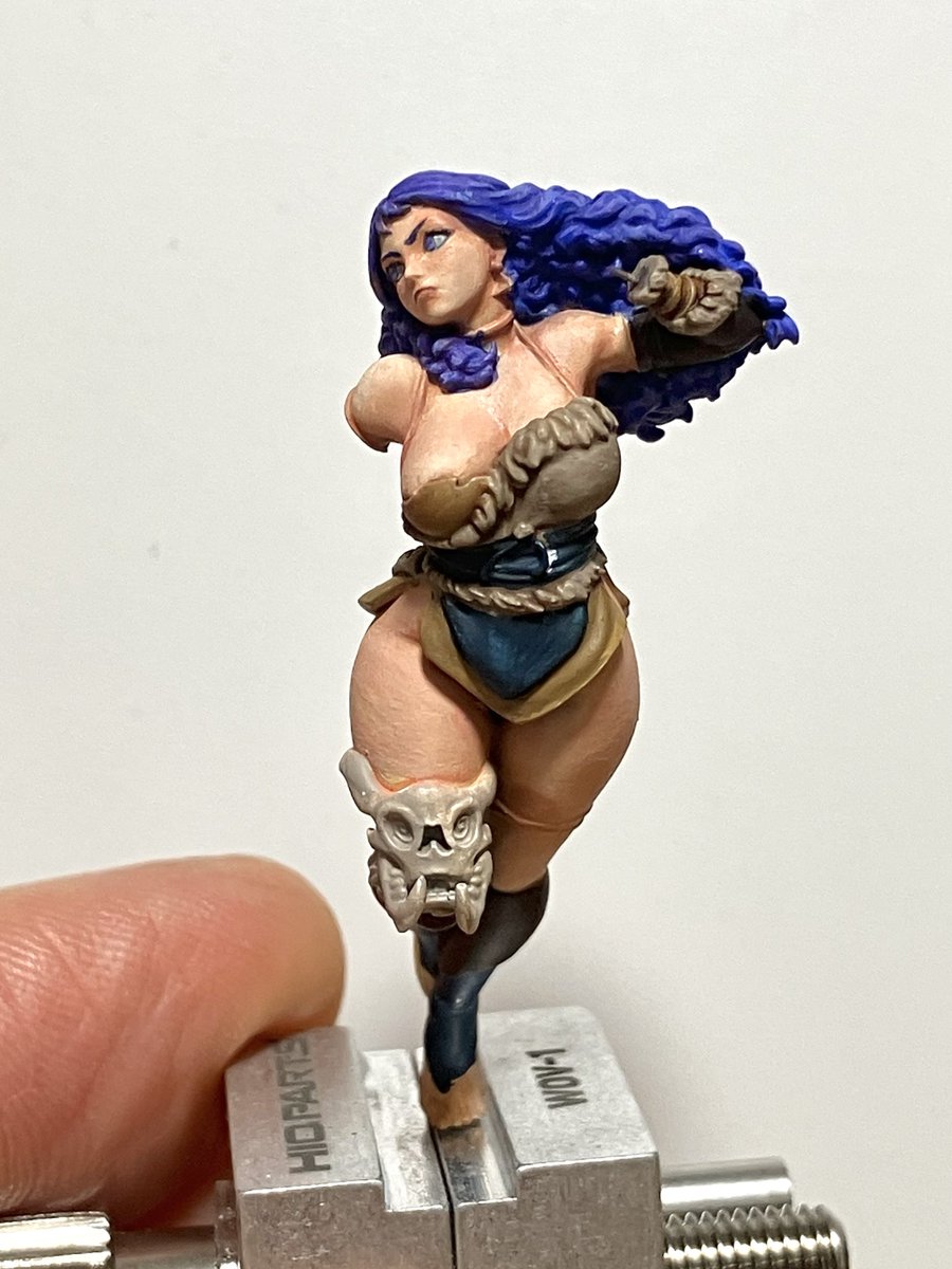 スクリーミング・サン・アーマーのルーシィさん、どんどこ進める。
髪のディテールが凄くてドライブラシ捗る。
#kingdomdeath