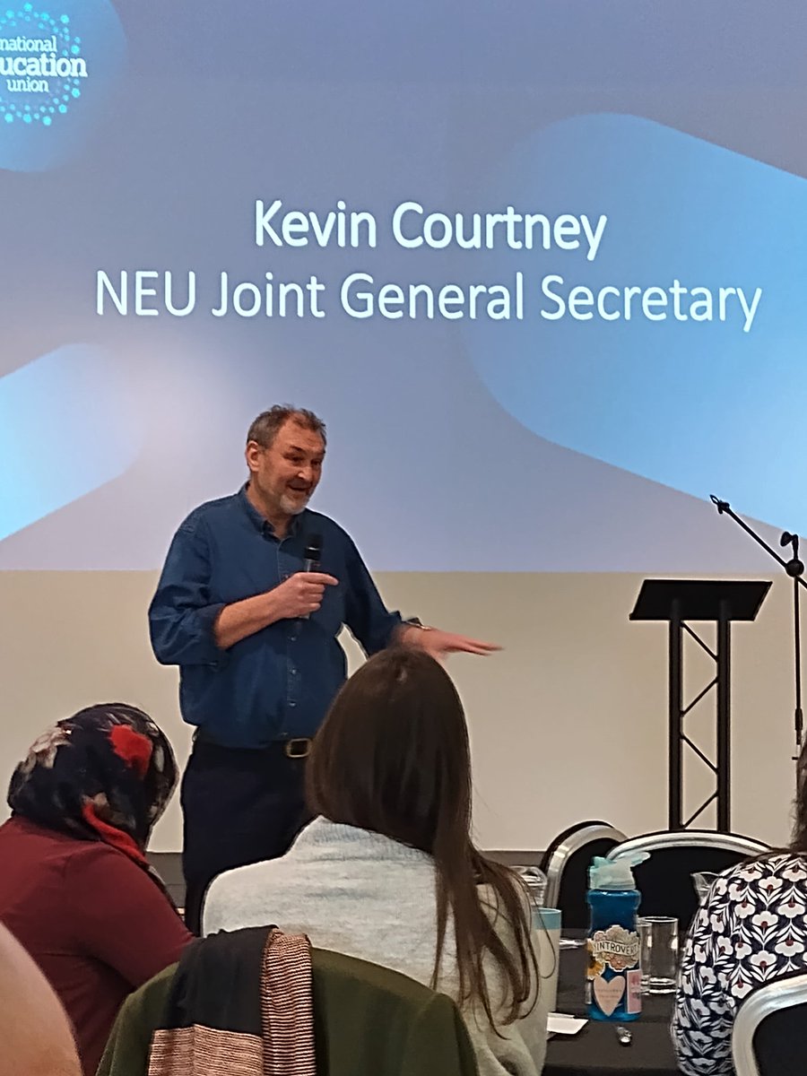 KatherineF_NEU's tweet photo. @cyclingkev "from Kevin and Mary" addressing #traineeconference @NEUnion @NEUYorksHumber @NEUYHNPYWs talking about focusing on what improves the education experience of pupils &amp; building a strong education union to challenge what does not https://t.co/qUk1eGeP96