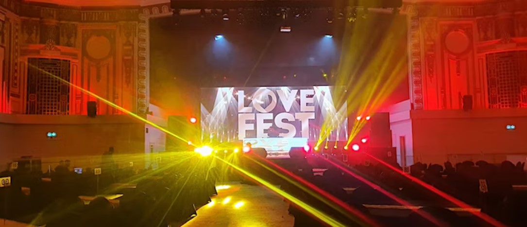 Vocal king, King Saha is set to fly out to London for a music performance with other top Ugandan performers like Winnie Nwagi, Grenade Official and Levixone at an event dubbed The Love Fest. #BlizzUgandaNews. Full Story: blizz.co.ug/10140/King-Sah…
