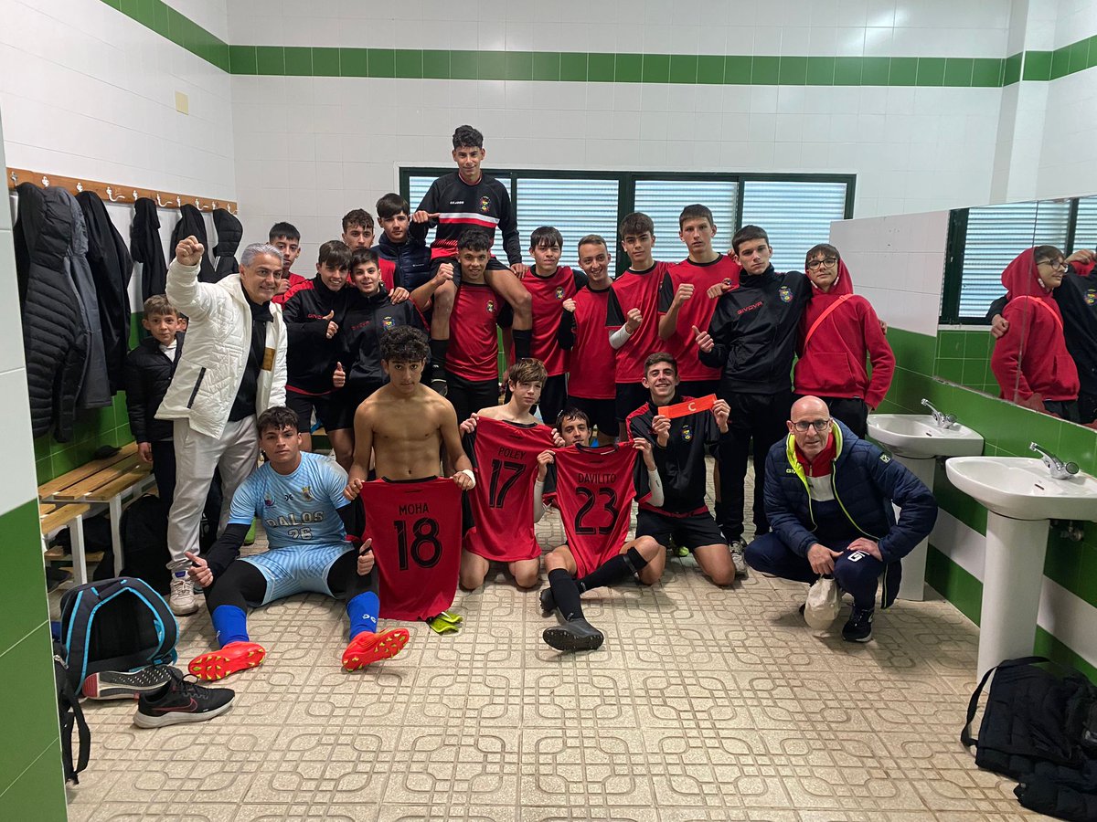 EQUIPAZO!❤️🖤💥