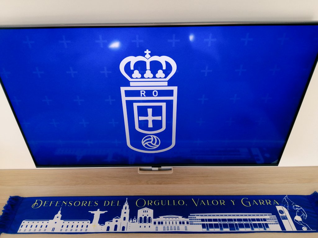 pa1926's tweet photo. Este año es nuestro X aniversario y merecía algo grande!

Agradecer a @Basiliscus1926 su ayuda para crear nuestra nueva Bufanda!
Homenaje al Real Oviedo y a Oviedo, con detalles de la ciudad y guiños a la delantera eléctrica y el jorobu.

'Defensores del Orgullo Valor y Garra' https://t.co/OeFHNoXmfq