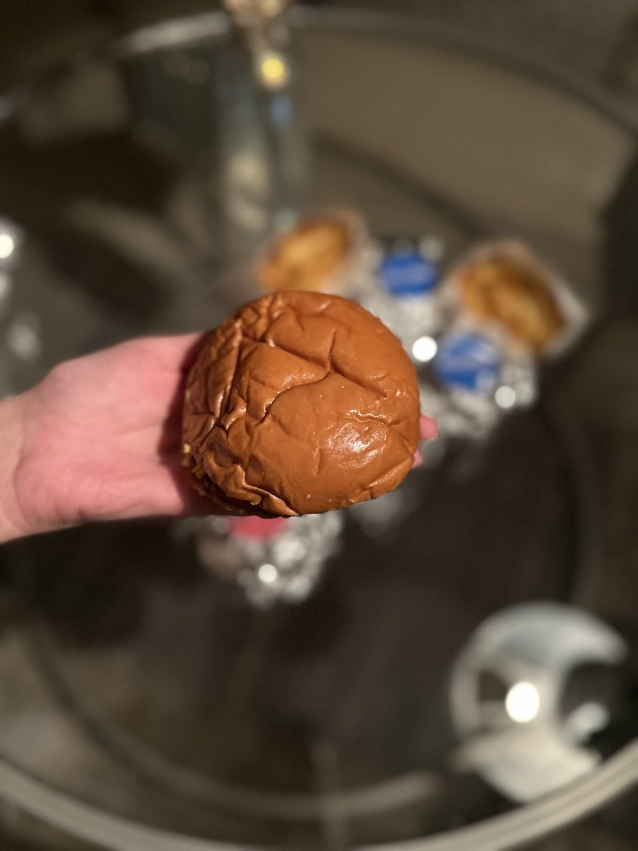 kenda6666's tweet photo. هوبا برجر 
@hobaburger 

مطعم سحابي جديد 

يقدم 🍔

برجر دبل لحم 14ريال

برجر دجاج 12 ريال

بطاطس 6ريال 

الاسعار مناسبه https://t.co/vHIUM5Iw7Q