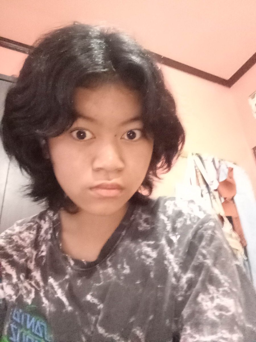 ulingleng's tweet image. watduyathingk is this gay enough🥺🥺🙀🫴😂😂😂