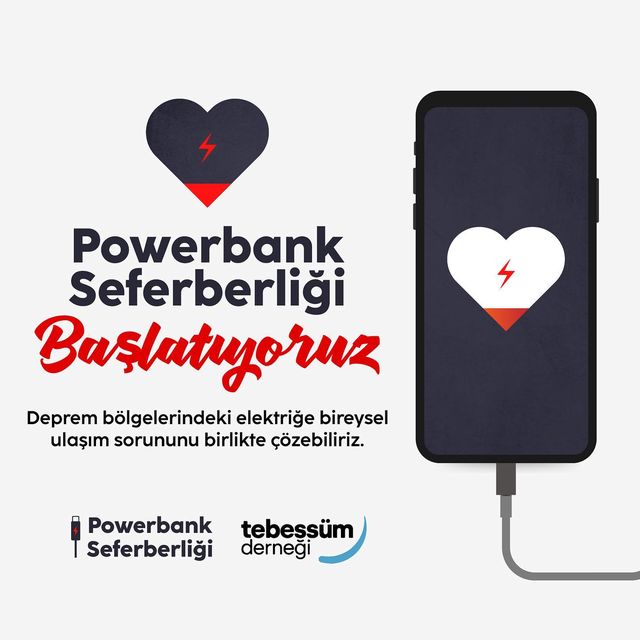 arastirmakudus's tweet photo. Kudüs Araştırmaları Platformu olarak @TebessumDernegi'nin bölgedeki elektrik sıkıntısı üzerine başlattığı Powerbank Seferberliği'ne (@pbseferberlik) biz de ortak oluyoruz.

Siz de 200TL değerindeki 4 defa full şarj edebilecek güçte powerbank göndermek için bağış yapabilirsiniz. https://t.co/59wHa3JfnC