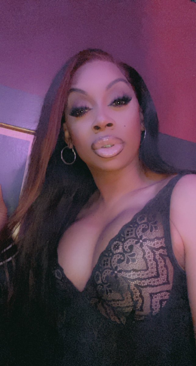 mahlae balenciaga tweet media