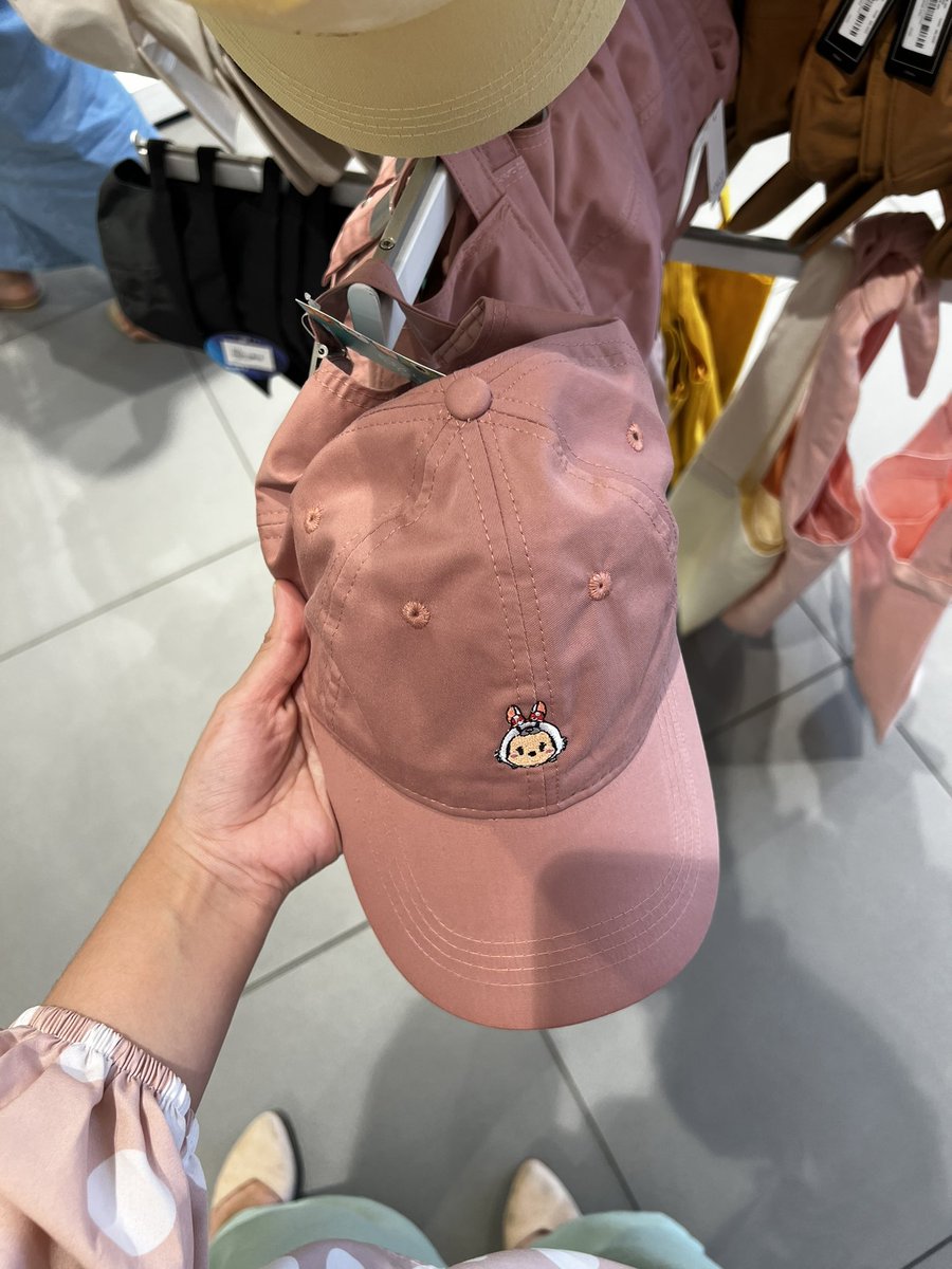 secretlyfura's tweet photo. i tutup mata jela tak nak beli dari 5, comei gila topi padini ni 😭✋🏻 https://t.co/KWiqChEasg