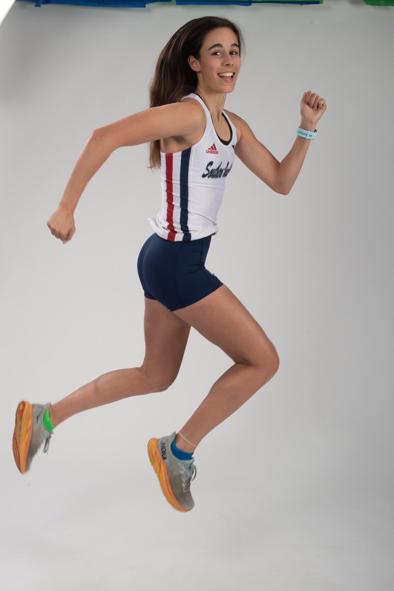 usixctrackfield's tweet photo. ❗️SCHOOL RECORD ALERT❗️

McKenna Cavanaugh runs 9:32.07 in the 3000m to set a new school record at the BU Valentine Invite!

Kara Martin also runs 9:45.62 to enter USI’s top 5 all time performances

#ScreaglePride #GoUSIEagles #USBeforeI https://t.co/g9LqjYy2Sp