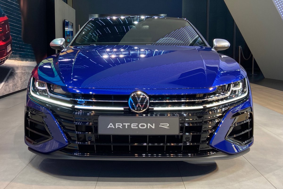 GACONNECTION96's tweet photo. Volkswagen Arteon R 

#vw #autostadt #volkswagen #arteon #rline #arteonshootingbrake #vwarteon #facelift #volkswagenarteon #arteonrline #vwgram #vwcc #vwlife #vagtuning #volkswagengroup #pluginhybrid - https://t.co/hiKrQuftez https://t.co/NxqNMNDcNu