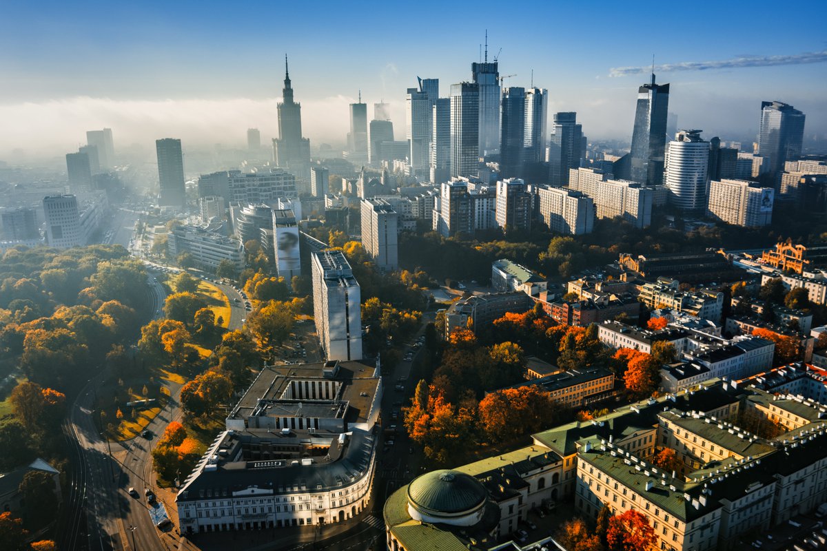 StateOfPoland's tweet photo. Warsaw has been voted as the best European destination of 2023 with over 142,000 votes from 135 countries around the world 🇵🇱

We're happy that people appreciate the uniqueness of our capital city ❤️

#Poland #Warsaw #VisitWarsaw https://t.co/ahlPEg9dUW