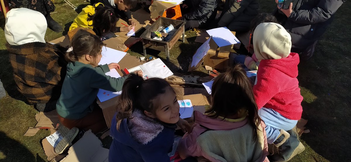 Haydi birazda BİR ÇOCUK GÜLERSE DÜNYA GÜLER diyelim. Adıyaman da Antalya psikososyal müdahale ekibi bunu başardı<a href="/tcmeb/">Millî Eğitim Bakanlığı</a> <a href="/antalyamem07/">Antalya İl Millî Eğitim Müdürlüğü</a> <a href="/AlanyaMem/">AlanyaMEM</a> <a href="/fatihaltayli/">Fatih Altayli 🔴🇹🇷</a> <a href="/AtvHaberTurkiye/">Atv Haber</a> @FOXTurkiye <a href="/KanalD/">Kanal D</a>