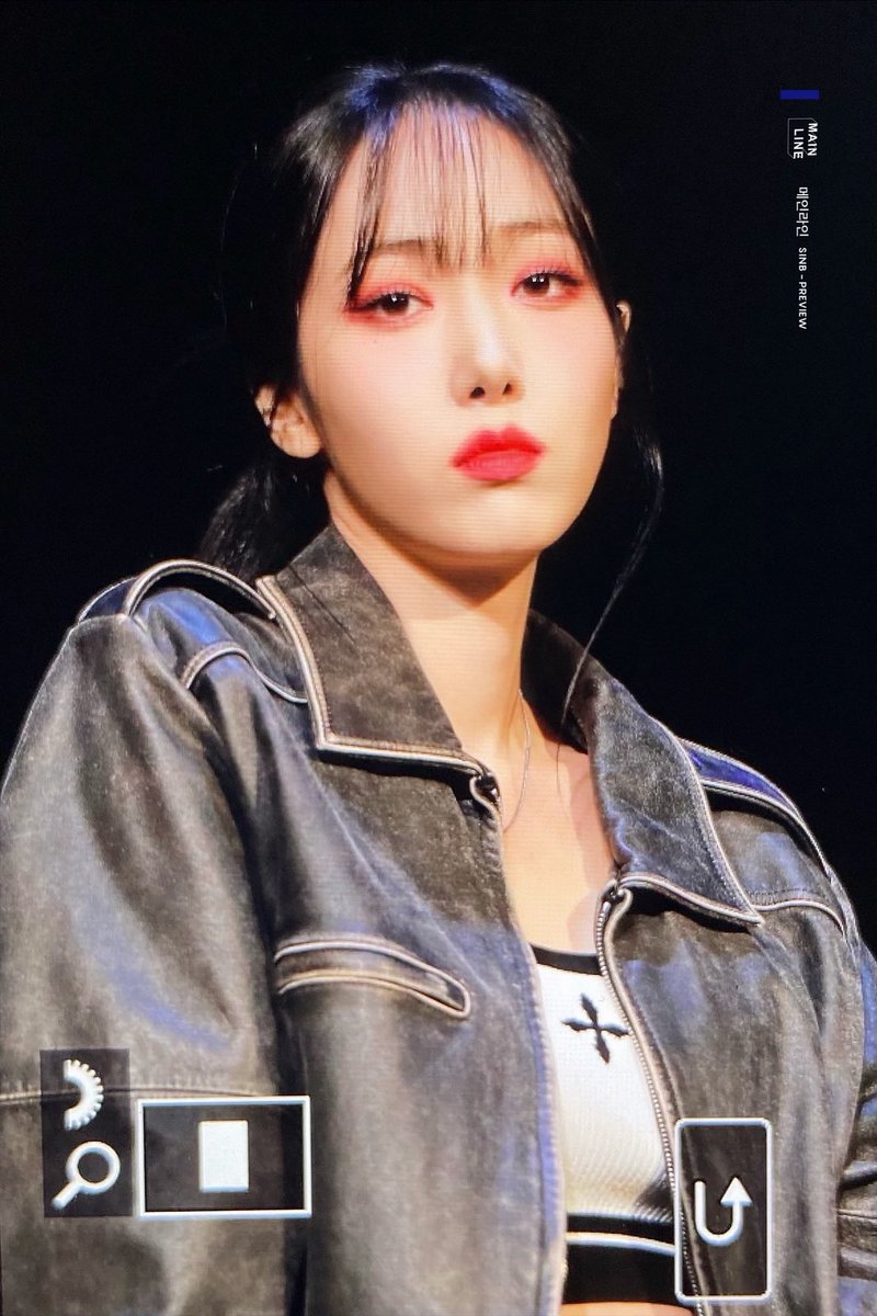 mainlineyubi's tweet photo. 230211 팬싸 신비 프리뷰

자주 와야겠네😌

#VIVIZ #신비 #SINB @VIVIZ_official https://t.co/JnxC9tQrxY