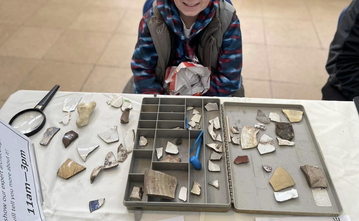 BoltonLMS's tweet photo. It’s #DugIt Archaeology ID Day!
TODAY 11am - 3pm, in the museum foyer.
No need to book.
Found something in the flower bed? Discovered something on a dig?
Bring your finds to our expert archaeologist to learn more!
Other ID Days:
Saturday 11th March
Saturday 22nd April https://t.co/9AhggXYVfb