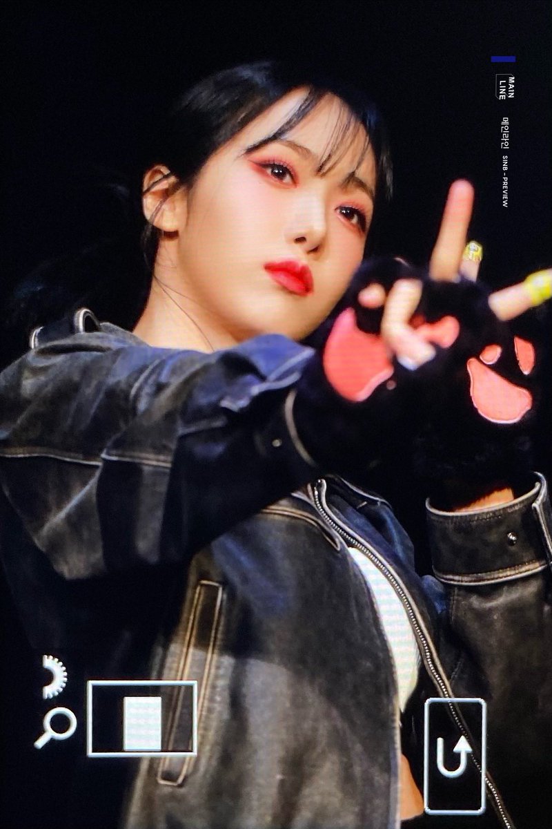 mainlineyubi's tweet photo. 230211 팬싸 신비 프리뷰

그럴까🥴🖤

#VIVIZ #신비 #SINB @VIVIZ_official https://t.co/zlQnrZIi55