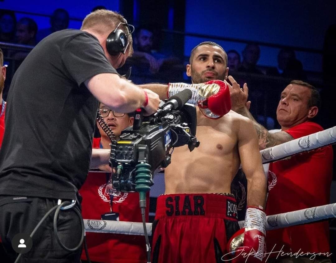 A love, only those who play this sport know, lottery or whatever you love and you can't give up. like a drug,
same for us! 😎🥊

#love #loveboxing #boxing #boxer #fighter #fight #fighting #like #drug #siarozgul