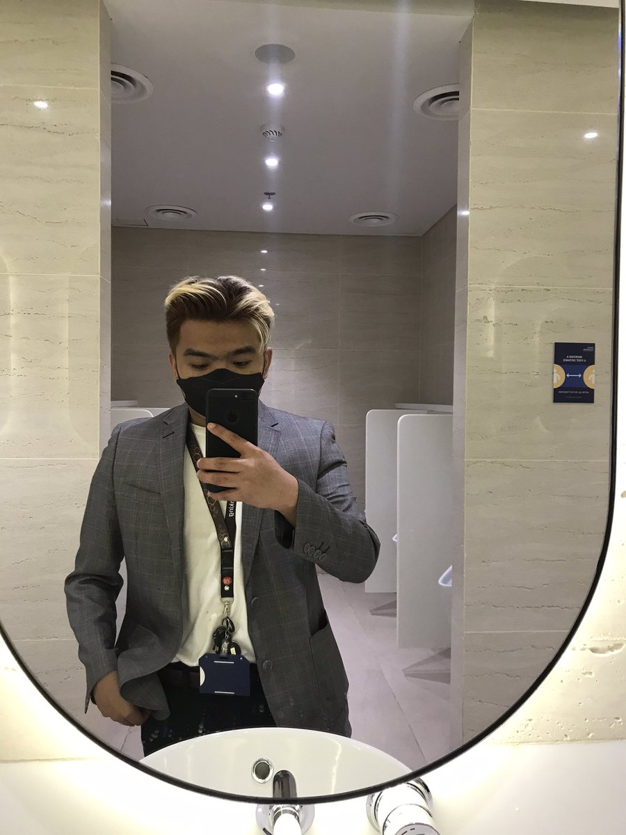 jan_mirhex's tweet photo. Nyi https://t.co/LPvpZOj0mT