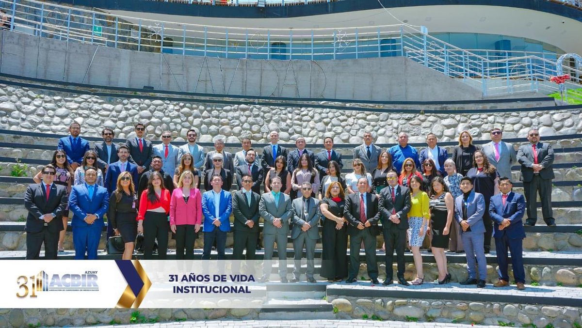 xavisanchez74's tweet photo. Felicitamos a @acbir_azuay por su aniversario #31 nos llenamos de regocijo al ver caminar a esta noble institución por lo alto, orgullosamente 27 años parte de aquella, presidiéndola por 2 ocasiones @AsturiasInmobil @CiaPrestige
lic #68A (ACBIR) #ACBIRAzuay #YoSoyACBIR
#ACBIR https://t.co/iBTV3xpzKn