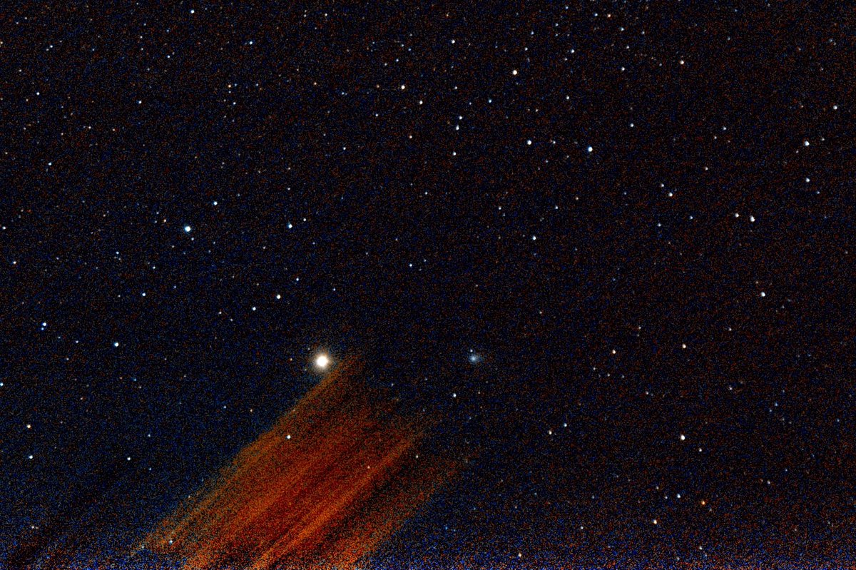 mardoqueo1986's tweet photo. Cometa C/2022 E3 (ZTF) y Marte.
#C2022E3 #c2022e3ztf #cometztf #cometE3 https://t.co/YNJCQ8D5cc