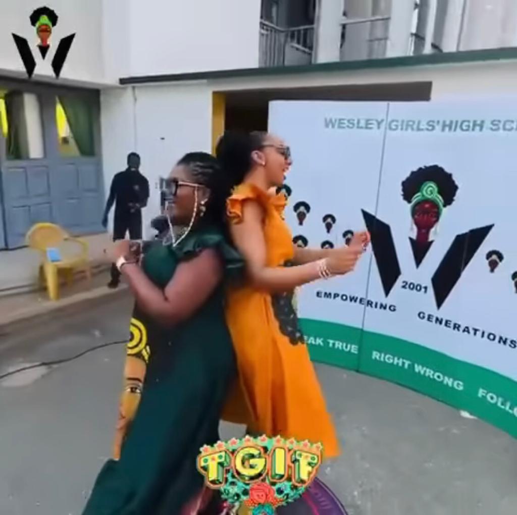 MsGiveZeroFox's tweet image. Class of 2001 of my all girls high School collaborated all year, over different continents to ensure our legacy project for our 186th Speech Day was a success 🙌🏾😘. 
#RightWrong #SpeakTrue #FollowQueens
#TheFeminismIWasRaisedOn