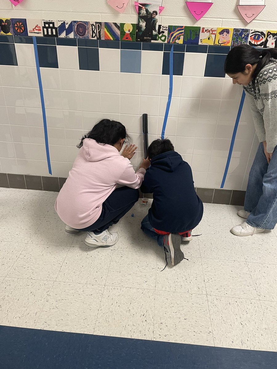 MsNarkevic's tweet photo. Another STEM night success! Love seeing how creative and collaborative our students can be! @RLC_Coyotes https://t.co/RCG2ljQEAn