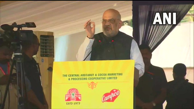 timesofindia's tweet photo. There is Kerala near you (Karnataka). I don't want to say much. If you want to keep Karnataka safe, only BJP can do this. Only a BJP govt in Karnataka, under the leadership of PM Modi, can do this: Union Home Minister Amit Shah, in Puttur, Karnataka https://t.co/NSDdor0shN