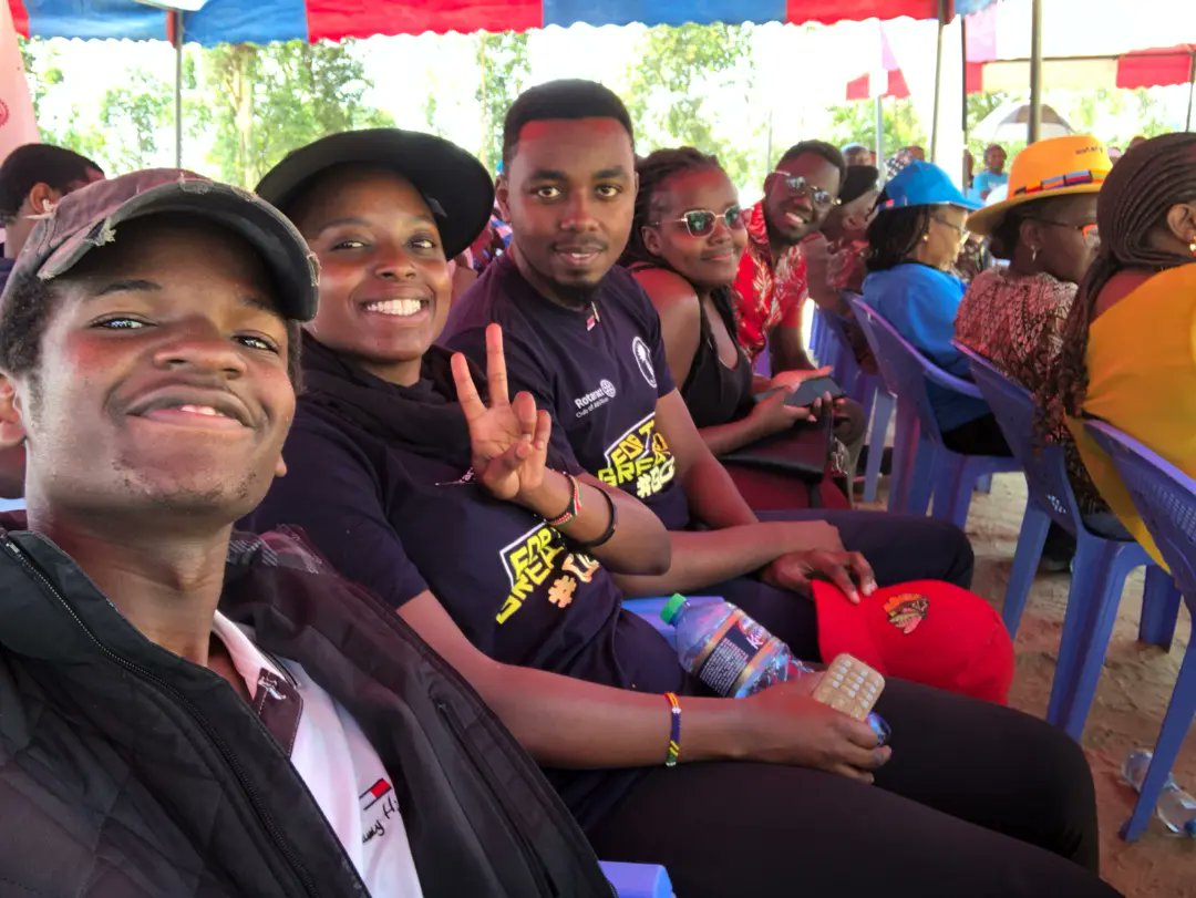 racathiriver's tweet photo. We joined @rotaryclubofathiriver for tree planting, dignity kit distribution & mentorship in Makueni , Iveti Hills Kithunguini Primary school .
#peopleofaction #forthegreatestgood #lionsofkapiti🦁 https://t.co/Kktv6vYcN7