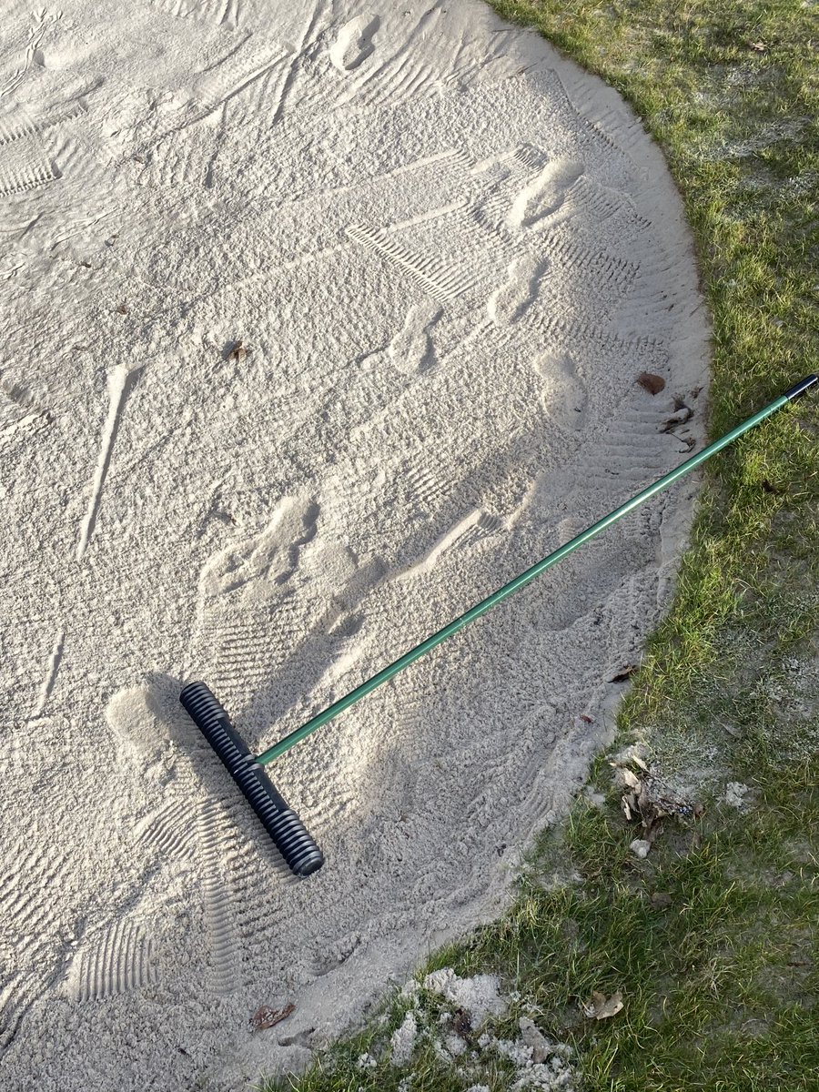 Flidgolfer's tweet photo. ⁦@hesslegolfclub_⁩ ⁦@hesslegolfpros⁩ new rakes a good investment https://t.co/1oE9hQkFzs