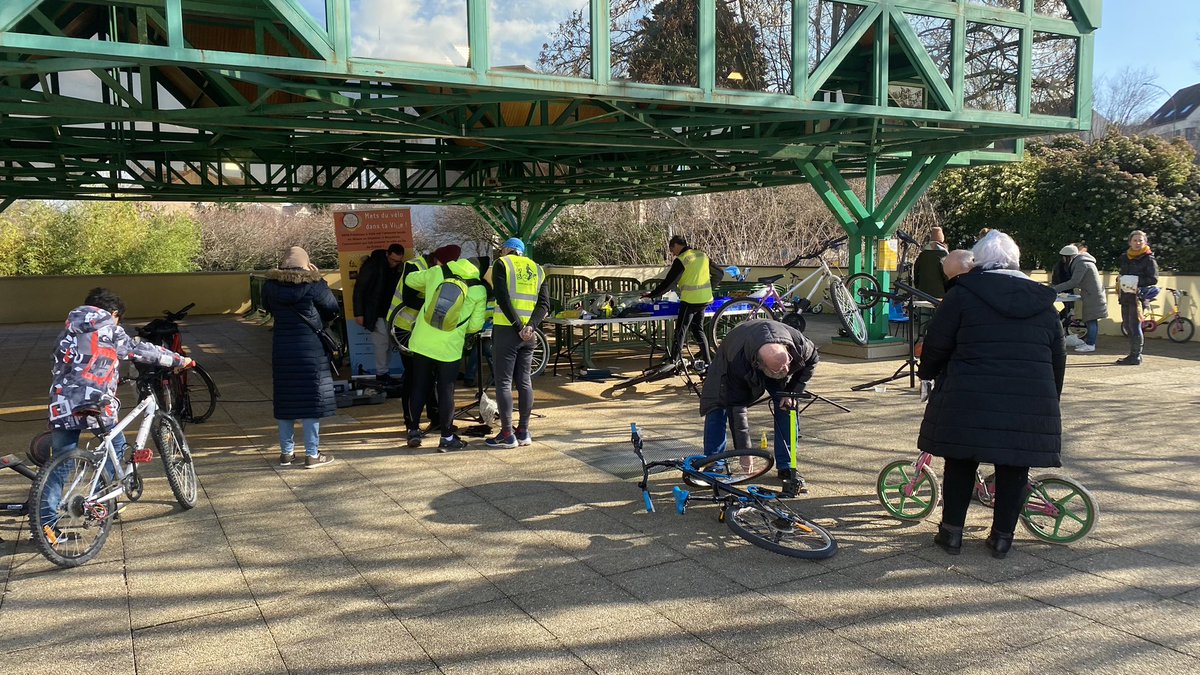 Beau succès de l’atelier vélo @MDB_Palaiseau à #VillebonSurYvette