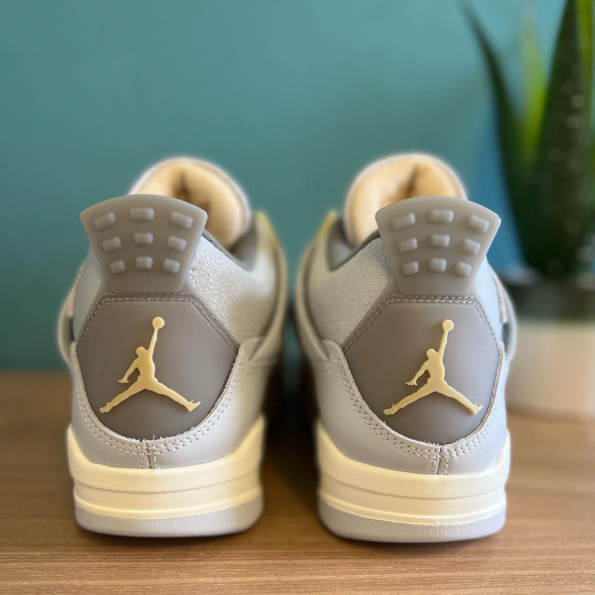 JS_1393's tweet image. Craft 4’s 🤌🔥 #snkrs #sns #sneakerheads #yoursneakersaredope #sneakerhead #jordan4 @Jumpman23 @Nike @sneakersnstuff @footlocker