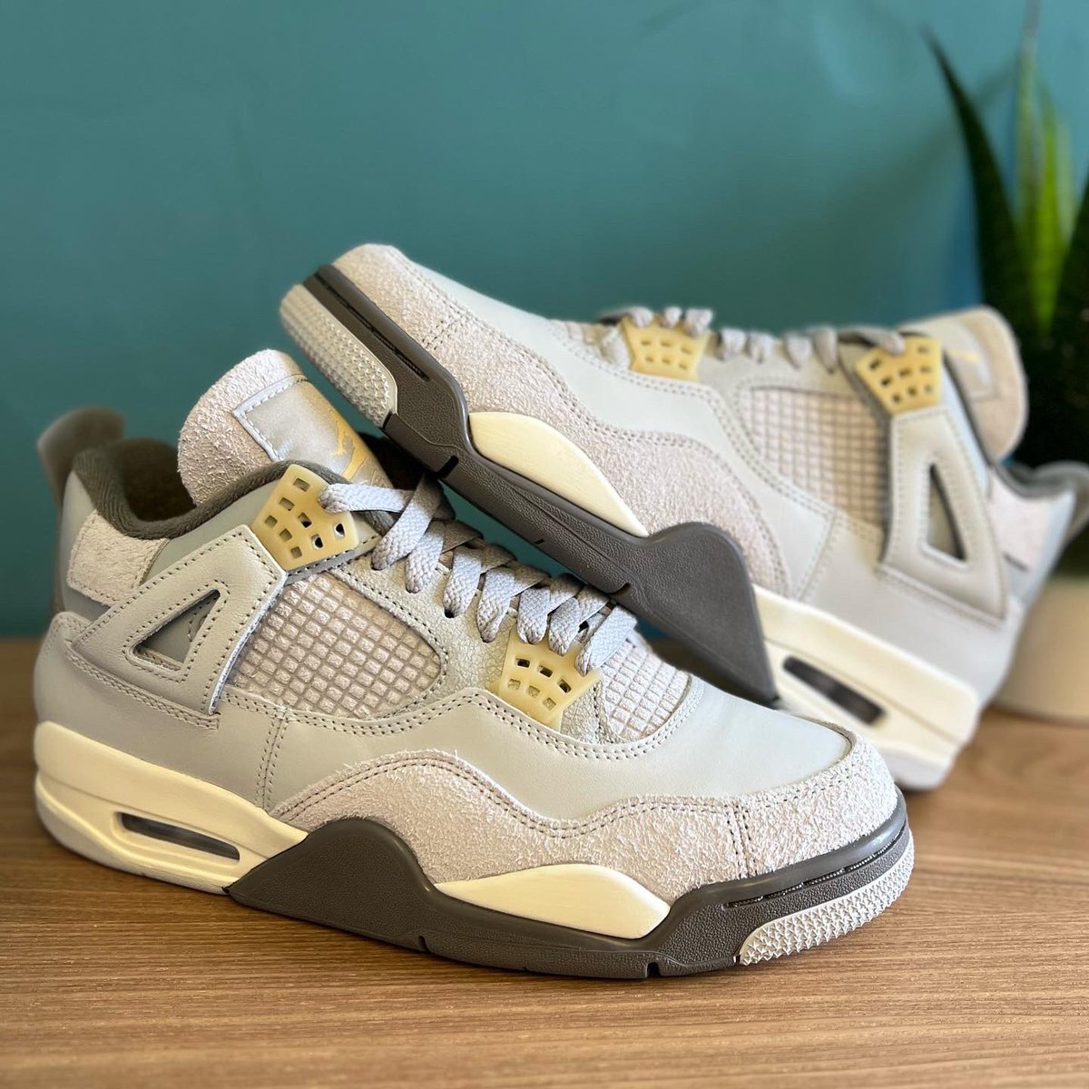 JS_1393's tweet image. Craft 4’s 🤌🔥 #snkrs #sns #sneakerheads #yoursneakersaredope #sneakerhead #jordan4 @Jumpman23 @Nike @sneakersnstuff @footlocker