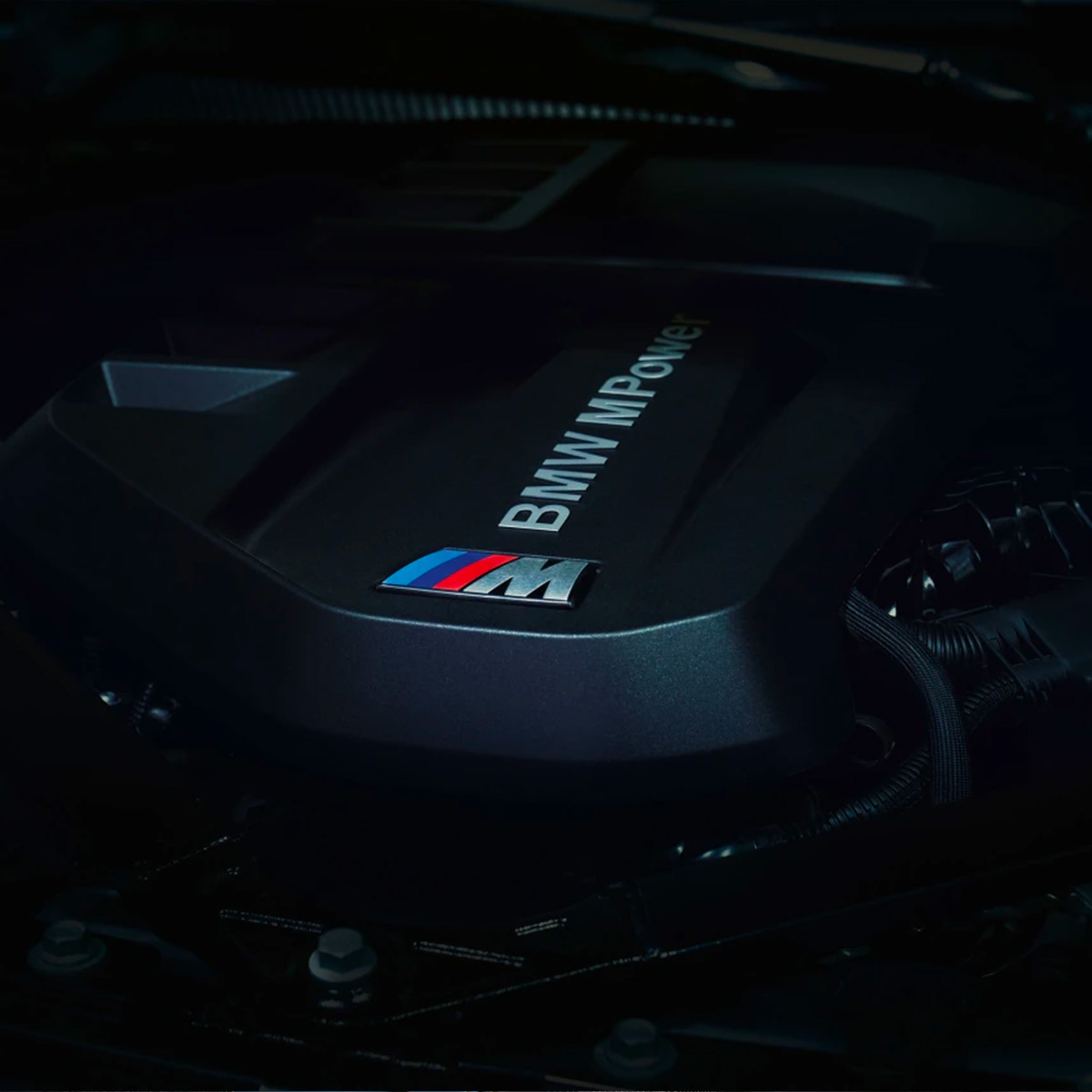 abudhabimotors1's tweet image. BMW Individual – an expression of your personality!
Design your own car with its unique color and exclusive materials, and shine bright with your own preferences!

#SpeedYellow  #BMWIndividual #TheM4 #BMWAbuDhabi #AbuDhabiMotors #MyAbuDhabi #AbuDhabi #BMW