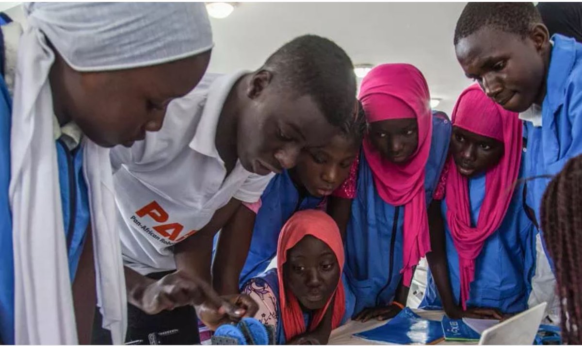 VictoriaKwakwa's tweet image. Because science is not just for boys…don’t miss this great blog on how to attract and retain African girls in #STEM careers. #GirlsInScience wrld.bg/3glS50MPSML