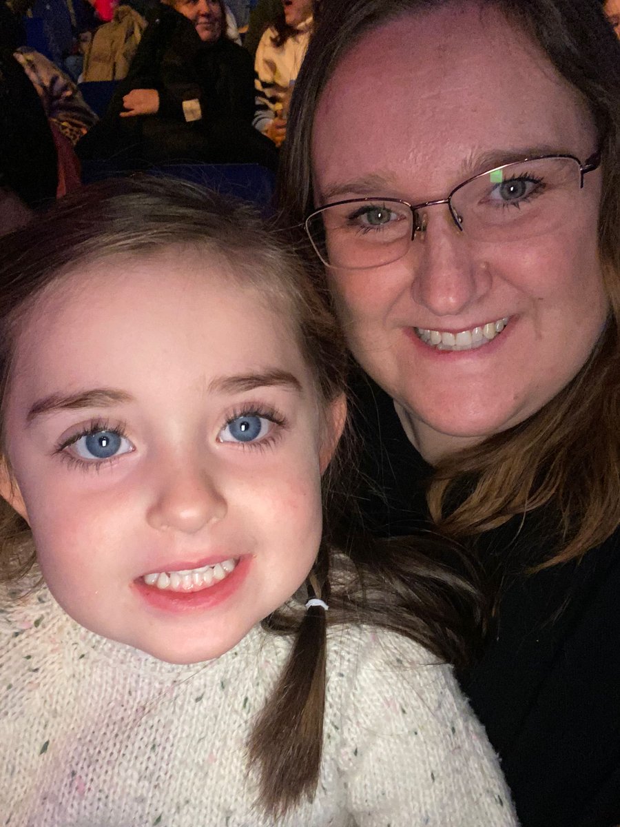 OUrrabieta's tweet photo. #disneyonice https://t.co/69AI4xL7fu