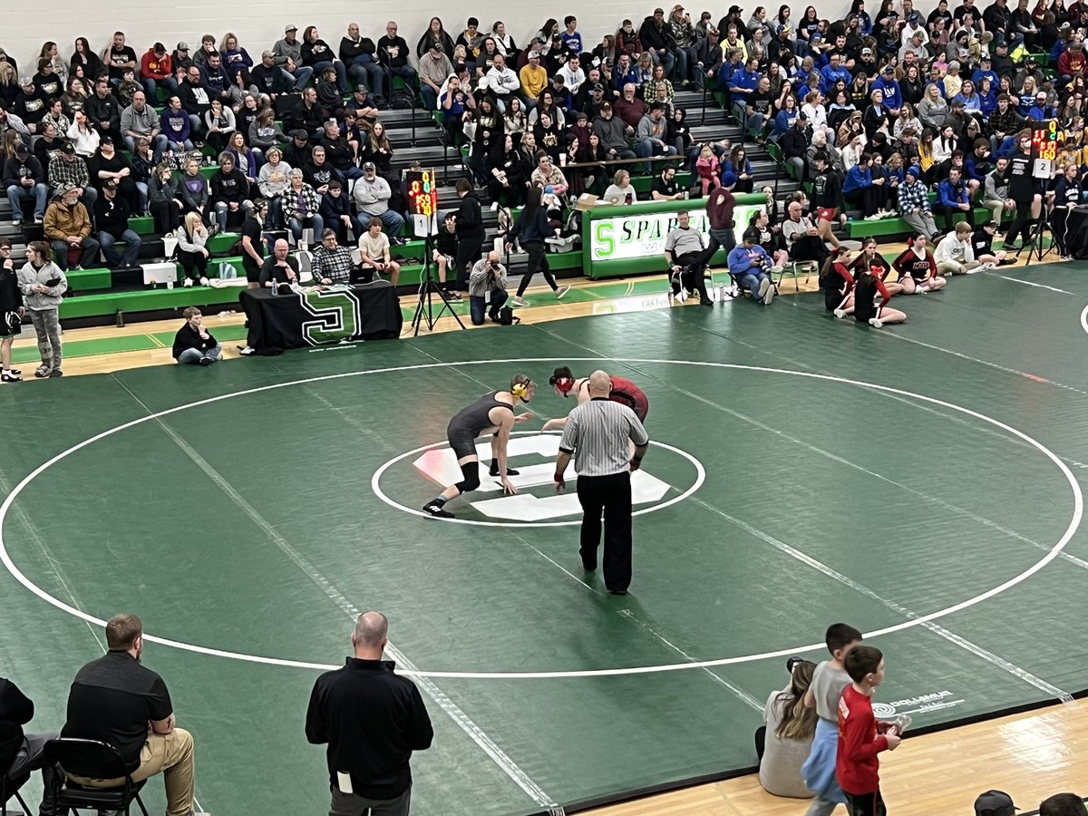 SL8ER_KJ's tweet photo. @BHawk_Wrestling off to great start at districts with 8 first round victories thus far. #soarformore @HintonSchool https://t.co/Lg0HPqdWpr