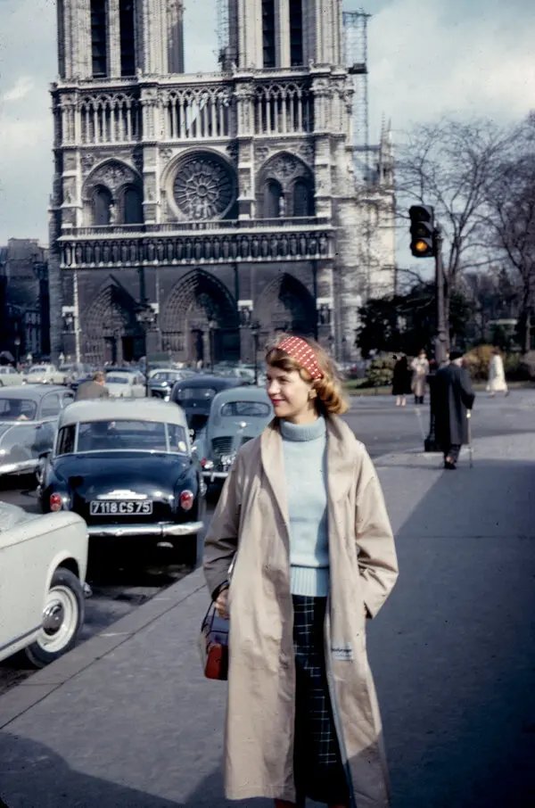 KelliAgodon's tweet photo. “People or stars / Regard me sadly, I disappoint them” 

from one of Sylvia Plath's last poems, “Sheep in Fog,” written in late January or early February 1963.

Plath died 60 years ago today. 

I always wondered what poems she would have written if she stayed. https://t.co/K14dFVLqxT