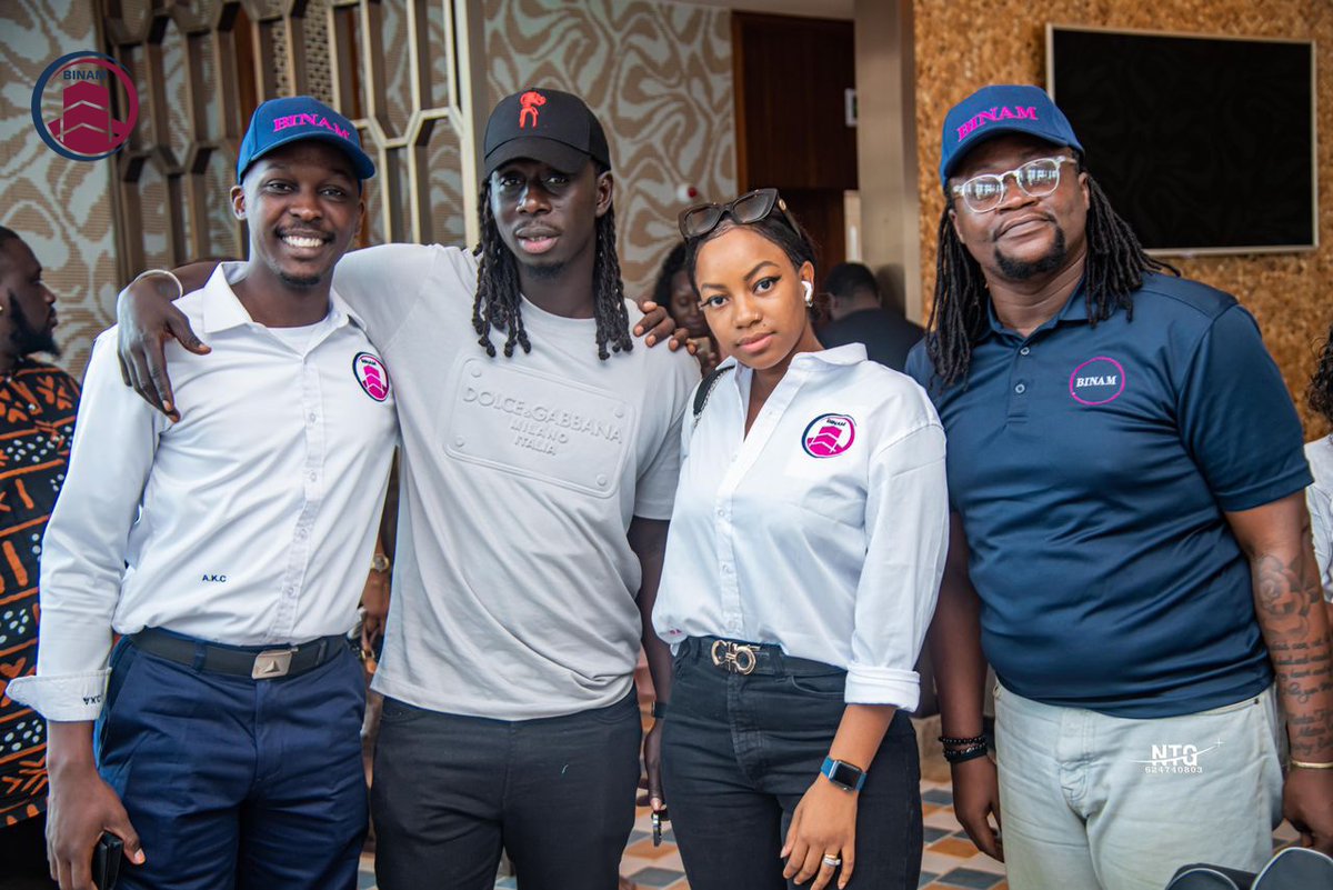 binam_guinee's tweet photo. #EvenementSponsorisé
BINAM GUINÉE était présent à la conférence de presse pour le concert de @fallyipupa01  comme #SPONSOR, organisée par la structure @MeursLibreProd  #MLP.

#binam #guinée #btp #construction #parccitoyen #Riotinto #Conakry https://t.co/dJfkjmrJSD