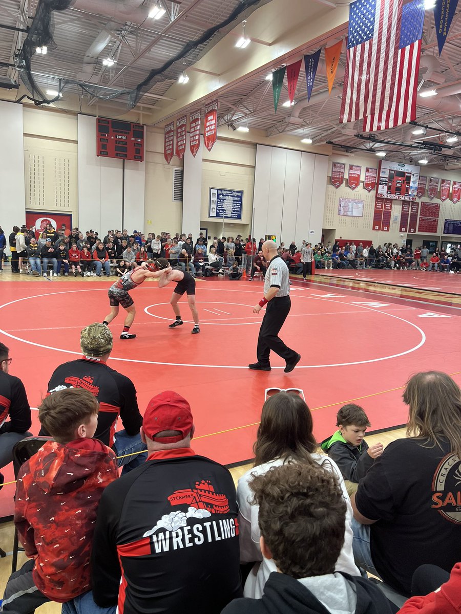 FHSJeffParsons's tweet photo. Ben Fosdick wrestled a great match at 138 at the Oregon Sectional and came up short! Lots to be proud of Ben hold your head high! Steamer Nation is proud of you! https://t.co/uryQbLdgmp