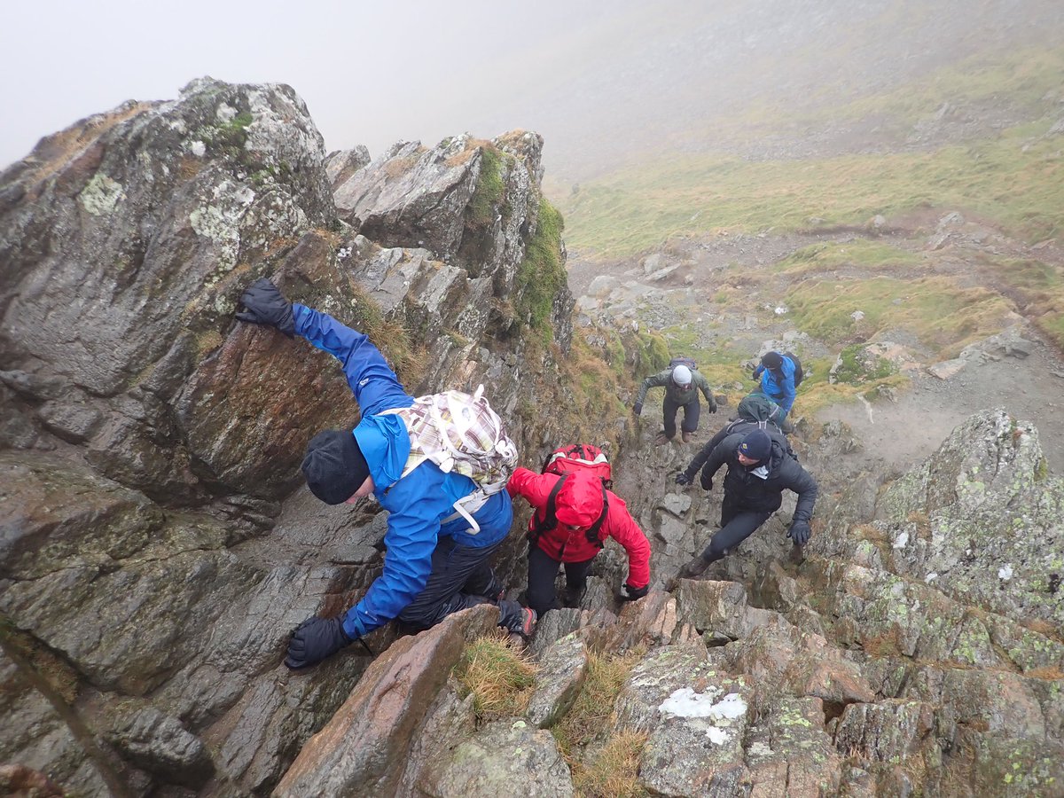 LakesWeather's tweet image. We didn’t get on the snow today as there is very little left at the moment but todays #winterskills team enjoyed a loop around the #helvellyn edges with lots of chat about all things wintery! Wes #thinkWinter