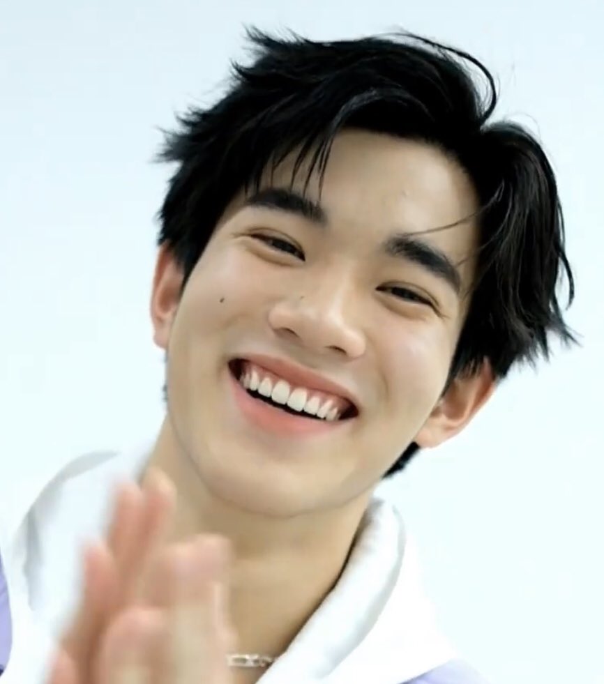 BUM WONG ∞🌻 ̈ on Twitter "y—y 🫵🏻😭"