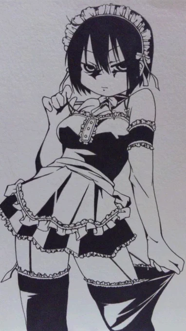 モノクロにハマる中学生の頃に描きたかったような絵もこっそりと封印を解いたりする、しかし罪悪感があり描いた絵はファイルに隠していた↓ 