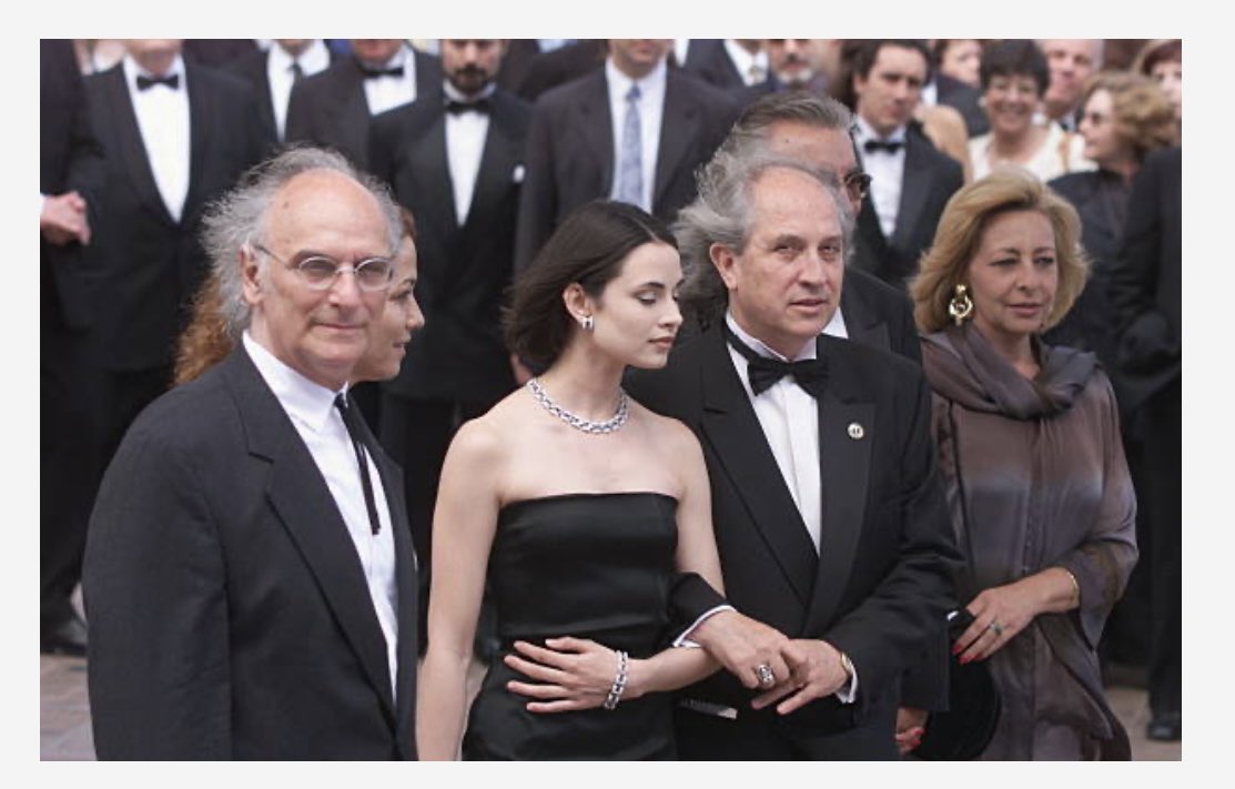 Mia Maestro tweet media