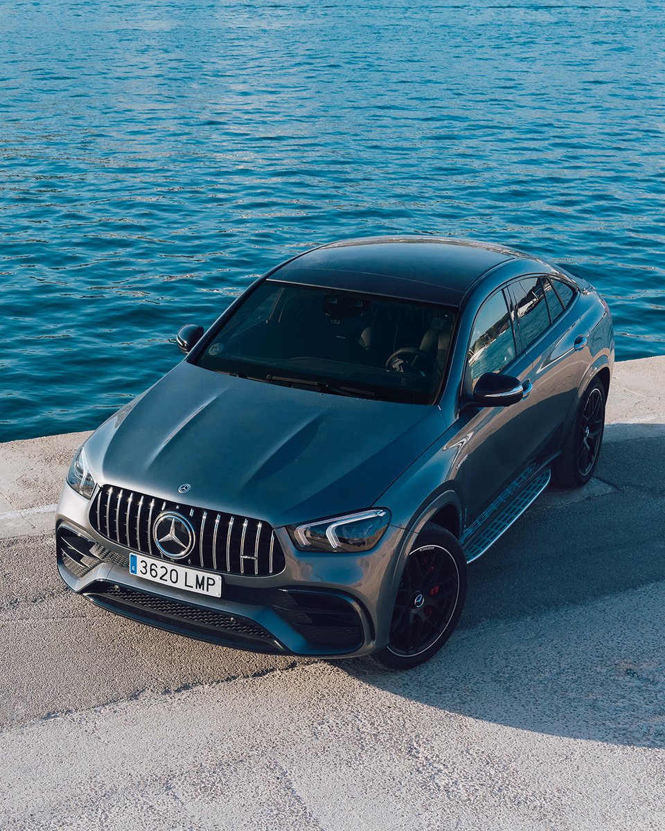 MercedesBenz_DE's tweet image. AMG-spezifische Designelemente, wie der AMG-Kühlergrill, sorgen sichtbar für mehr #Dynamik. Wie gefällt euch das Mercedes-AMG #GLE Coupé? 🤩 

Jetzt mehr erfahren: 
➡️ mb4.me/AMG_GLE_Coupe_…

📸 instagram.com/_n.k__ für #MBcreator
